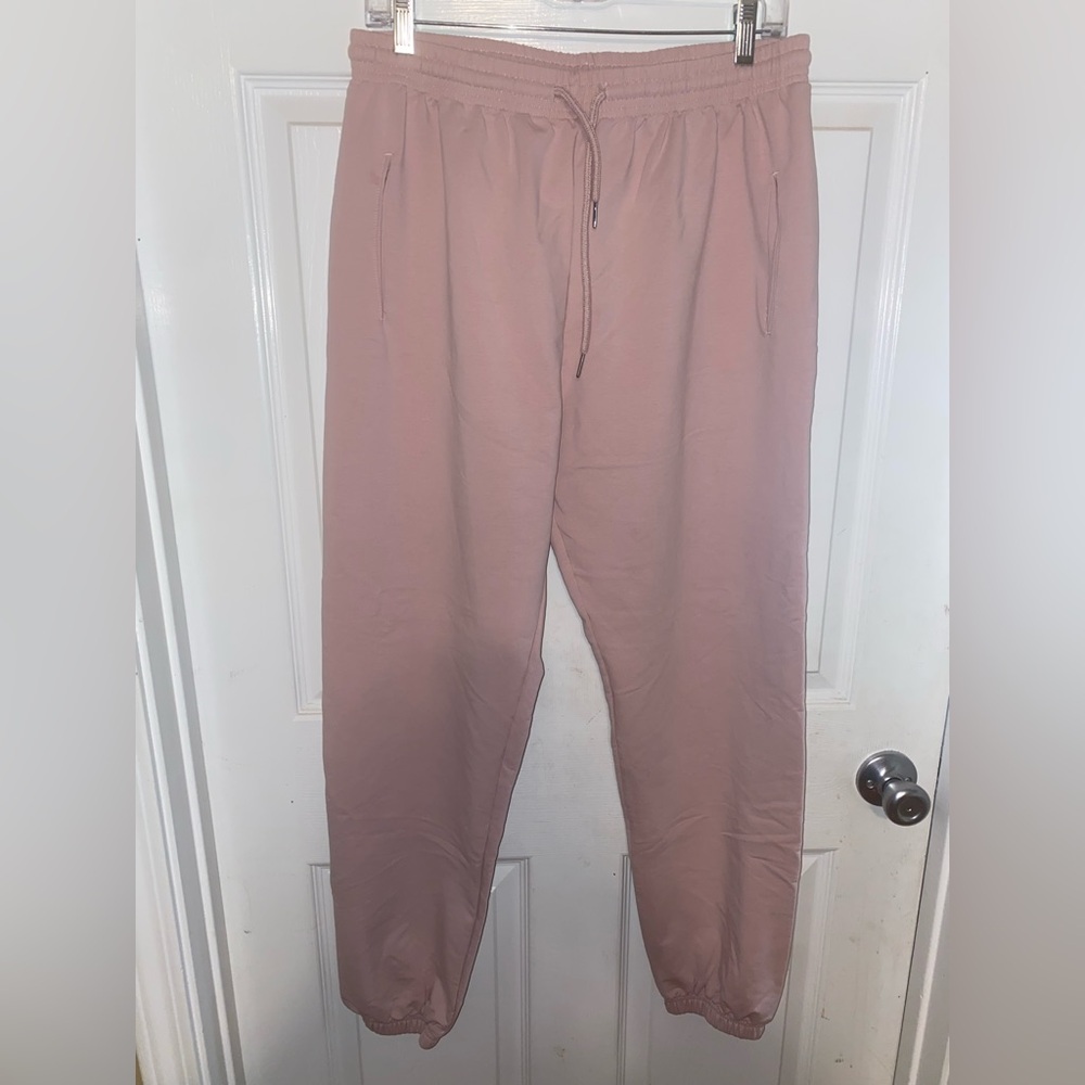 Women’s light pink joggers